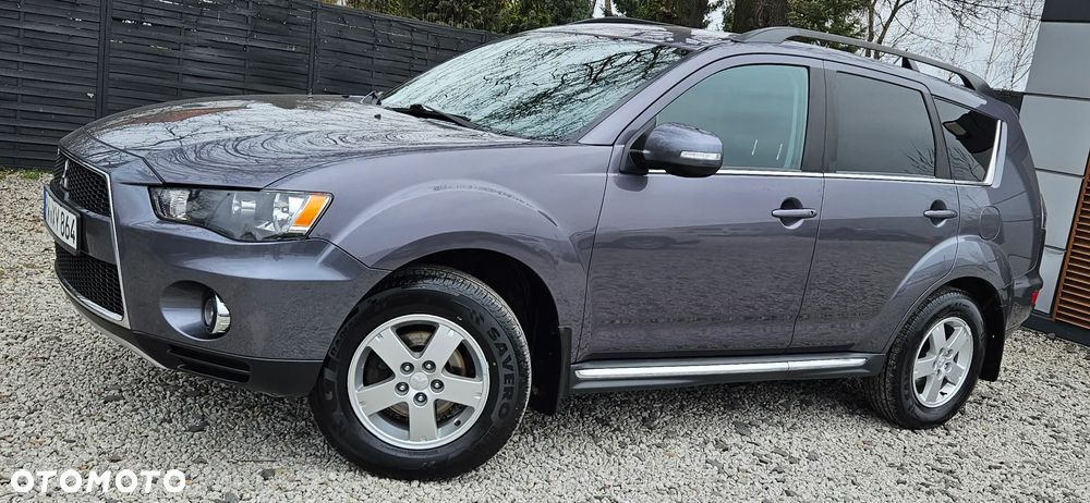 Mitsubishi Outlander 2.0 DI-D 4WD Intense - 17
