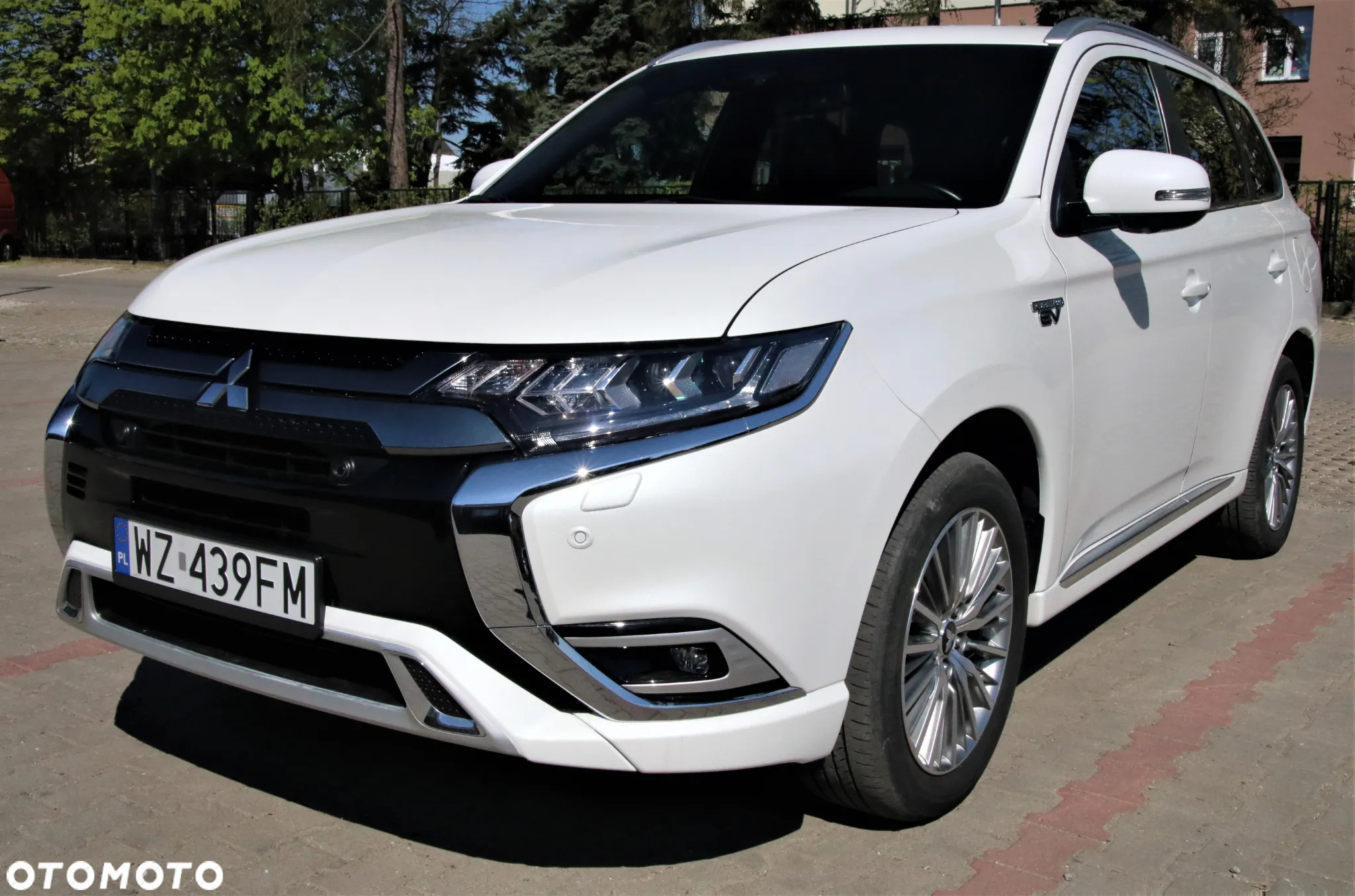 Mitsubishi Outlander 2.0 4WD Plug-In Hybrid - 5