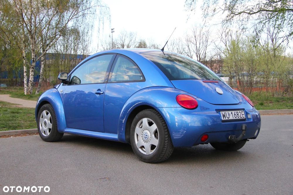 Volkswagen New Beetle - 5