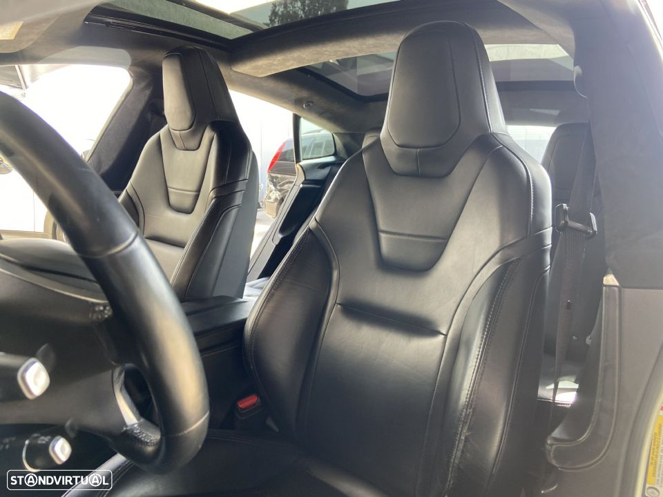 Tesla Model S 85 - 27