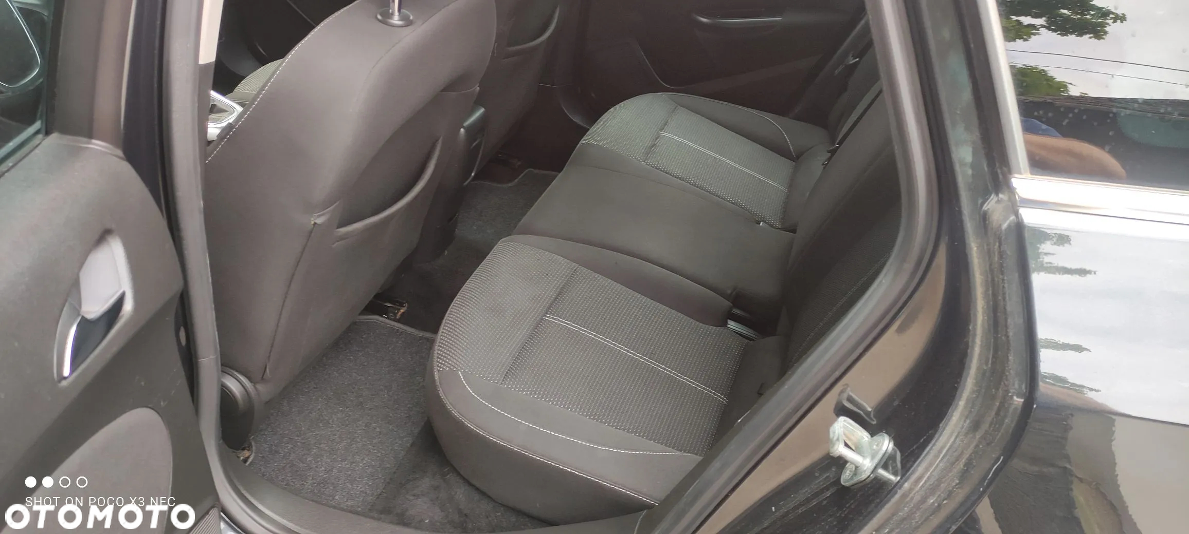 Opel Astra 2.0 CDTI Exklusiv - 26