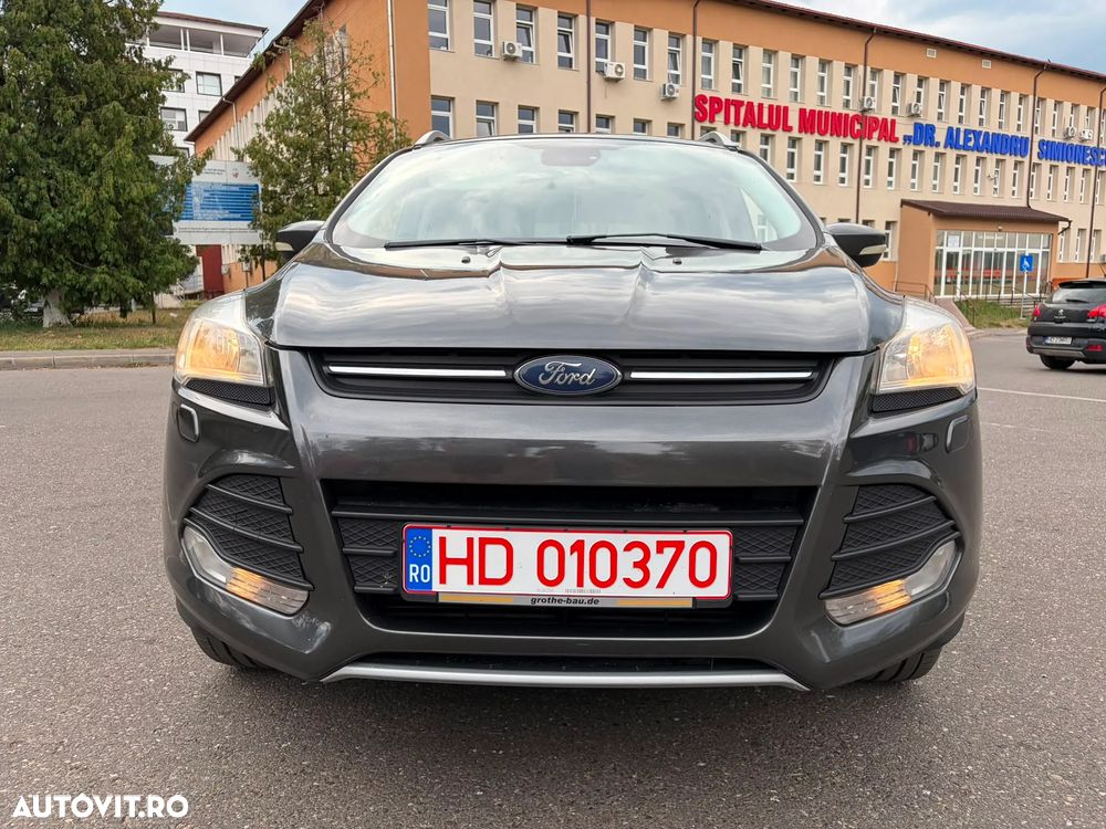 Ford Kuga 2.0 TDCi 4WD Powershift Titanium - 3