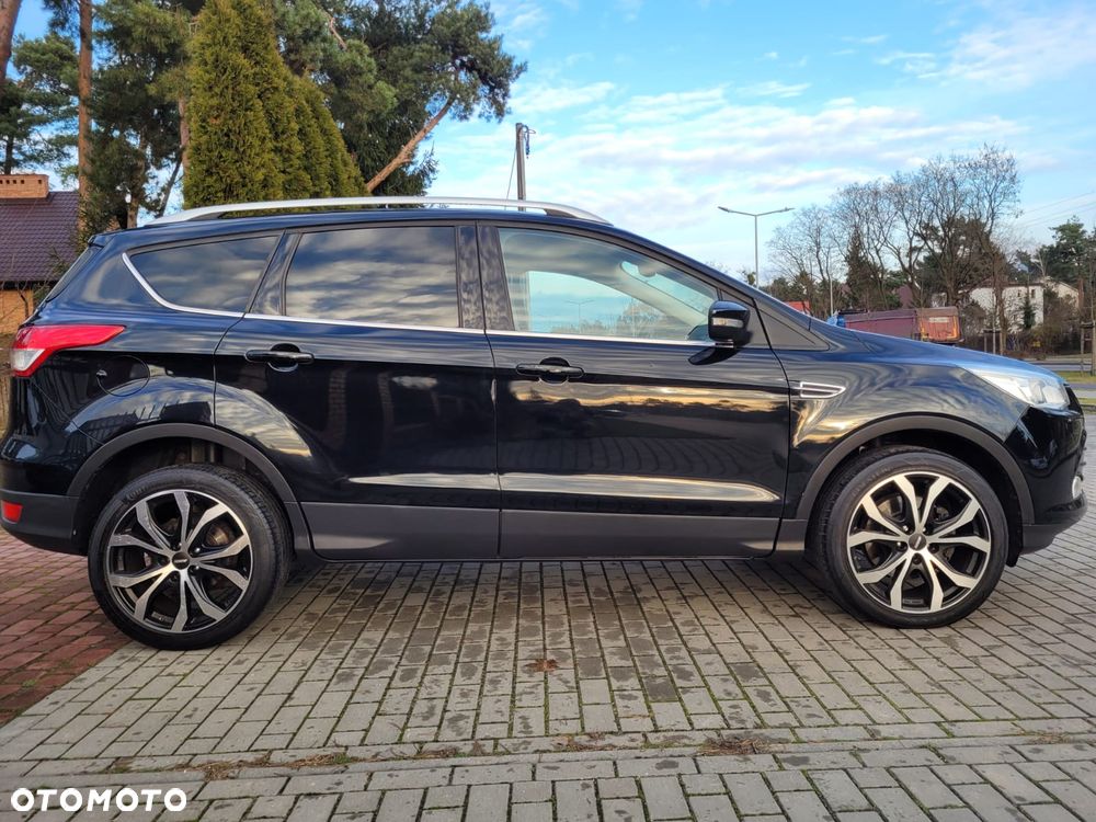 Ford Kuga 2.0 TDCi 2x4 Titanium - 2