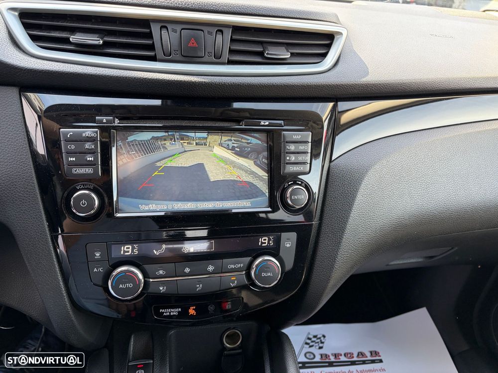 Nissan Qashqai 1.5 dCi N-Connecta - 15