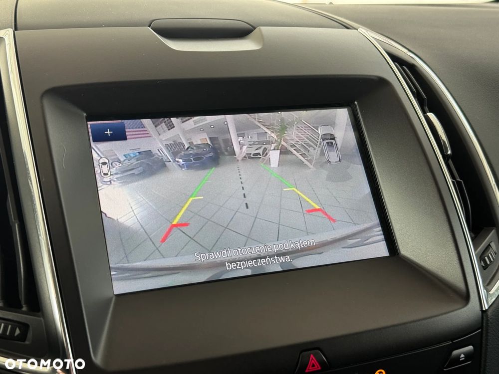 Ford S-Max 2.0 EcoBlue Titanium - 24