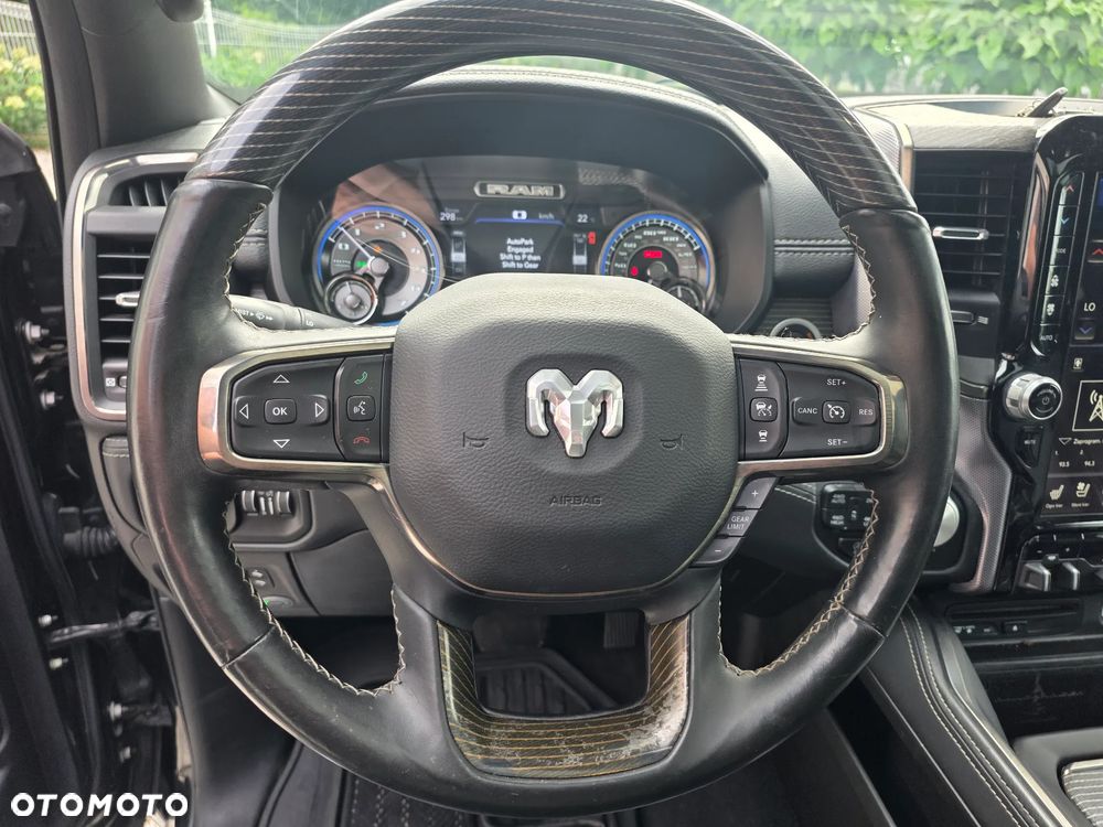 Dodge RAM 5.7 4x4 - 19
