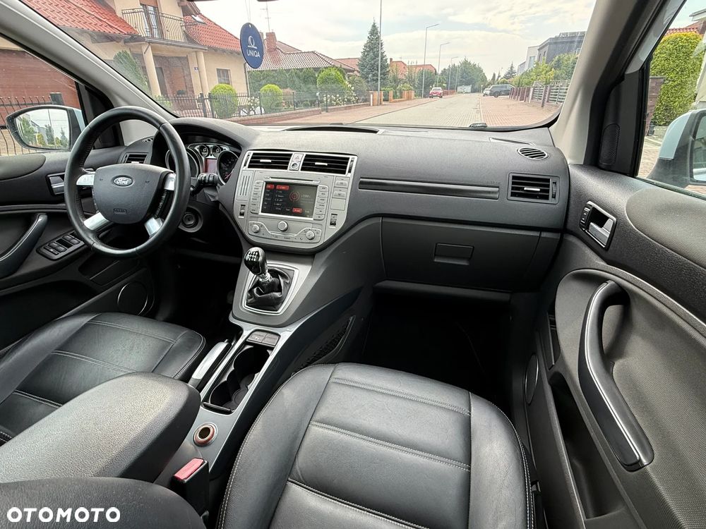 Ford Kuga - 23