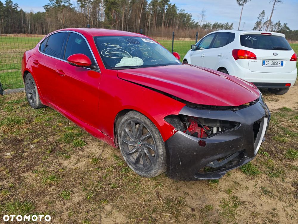 Alfa Romeo Giulia 2.0 Turbo 16V AT8 Veloce Ti - 2