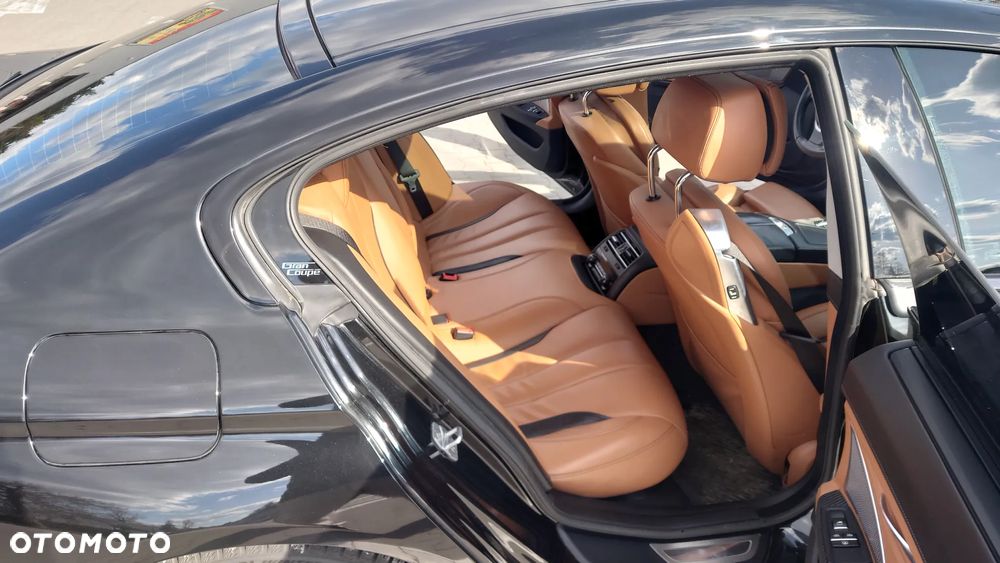 BMW Seria 6 650i - 7