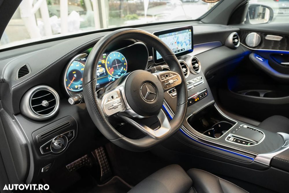Mercedes-Benz GLC Coupe 300 4MATIC MHEV - 21