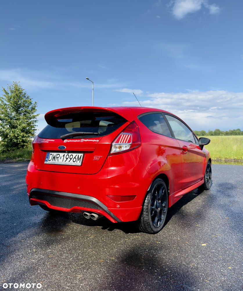Ford Fiesta 1.6 EcoBoost ST - 4