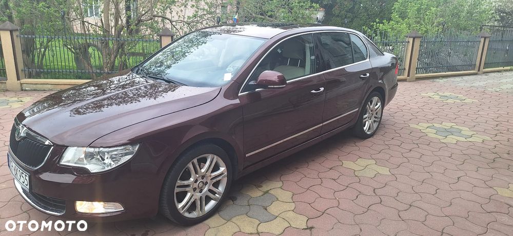 Skoda Superb 2.0 TDI 4x4 Elegance - 3
