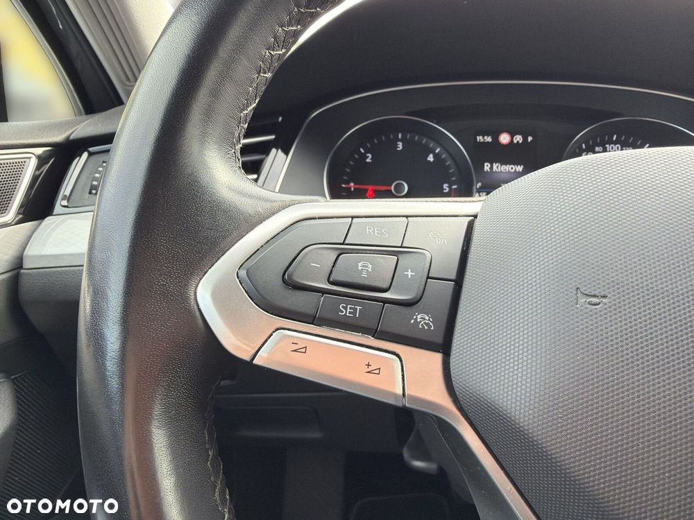 Volkswagen Passat - 23