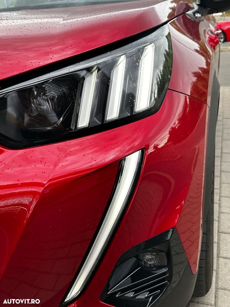 Peugeot 2008 PureTech 130 EAT8 GT Exclusive - 25