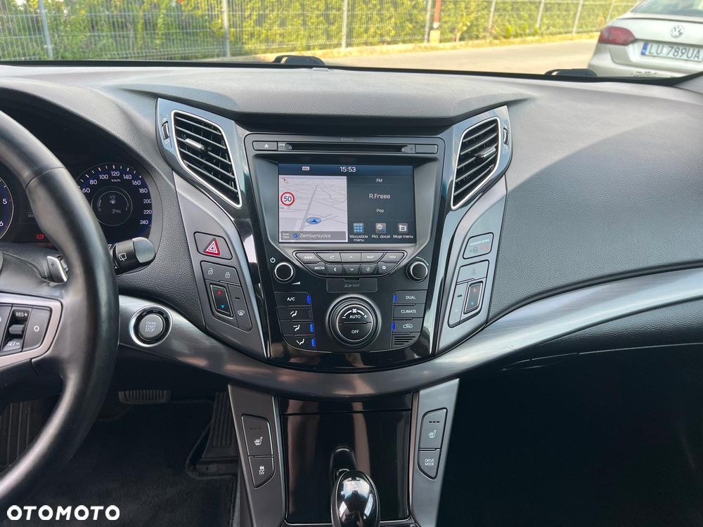 Hyundai i40 Kombi blue 1.7 CRDi DCT Premium - 24
