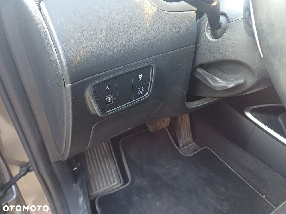 Hyundai Tucson 1.6 T-GDi HEV Executive 2WD - 20