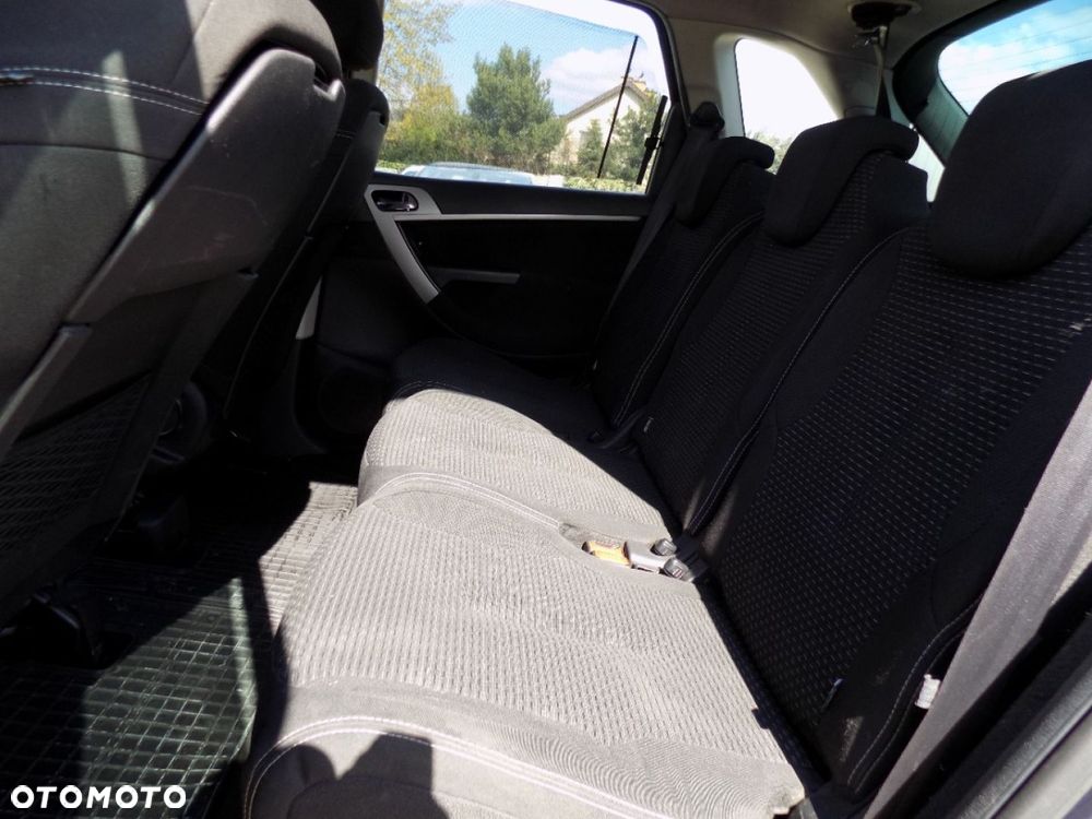Citroën C4 Picasso - 8