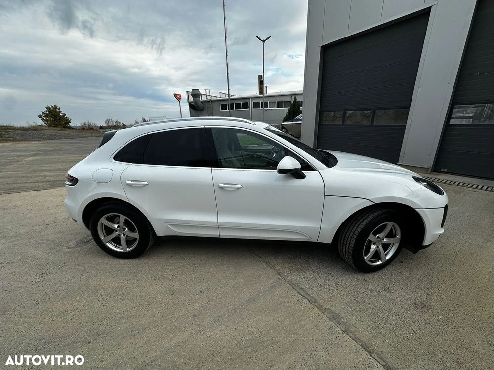 Porsche Macan Standard - 6
