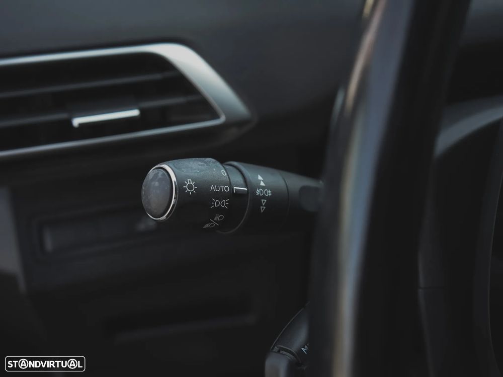 Peugeot 5008 1.5 BlueHDi GT Line - 15
