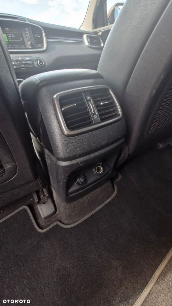 Kia Sorento 2.0 CRDI L - 19