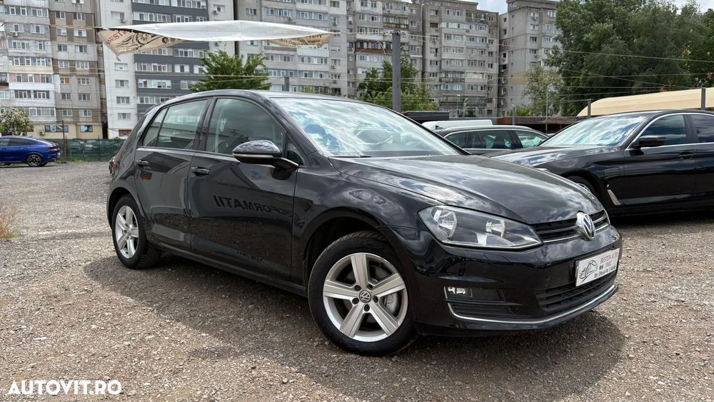 Volkswagen Golf - 24