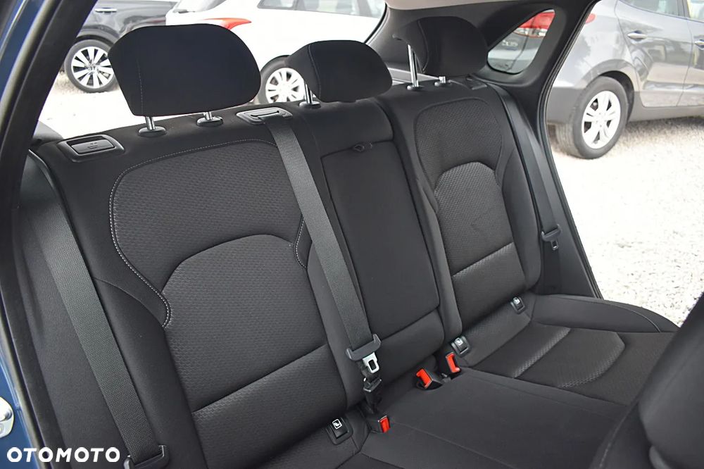Hyundai i30 1.6 CRDI Passion Plus - 21