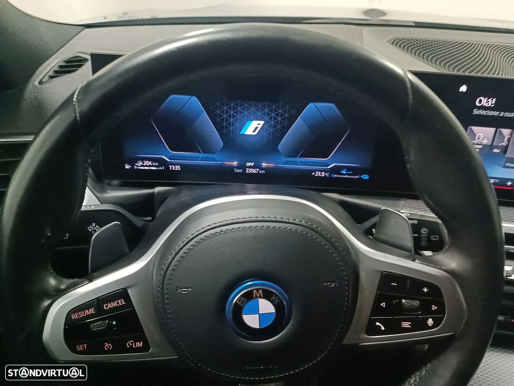 BMW 320 e Pack Desportivo M Auto - 43