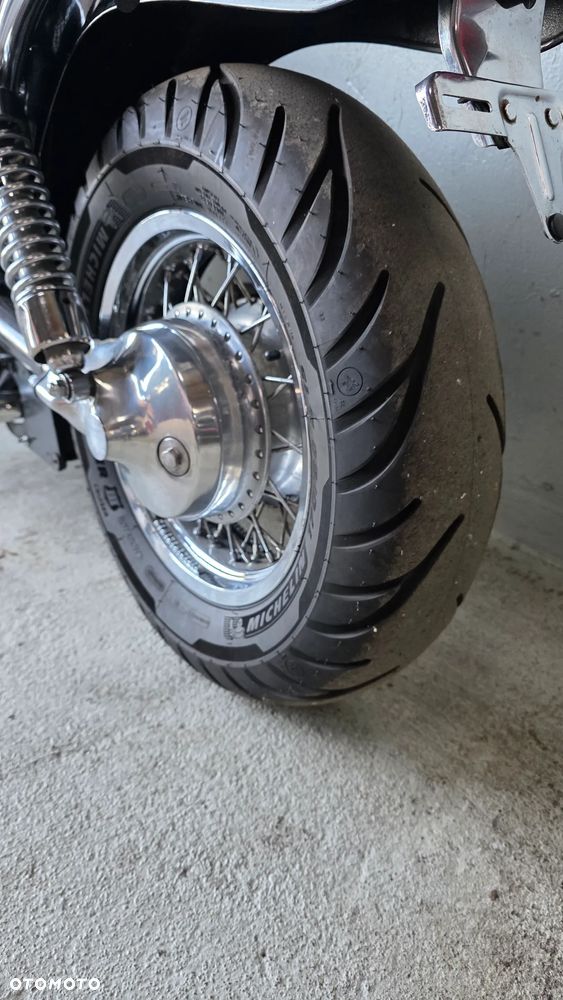 Suzuki Intruder - 10