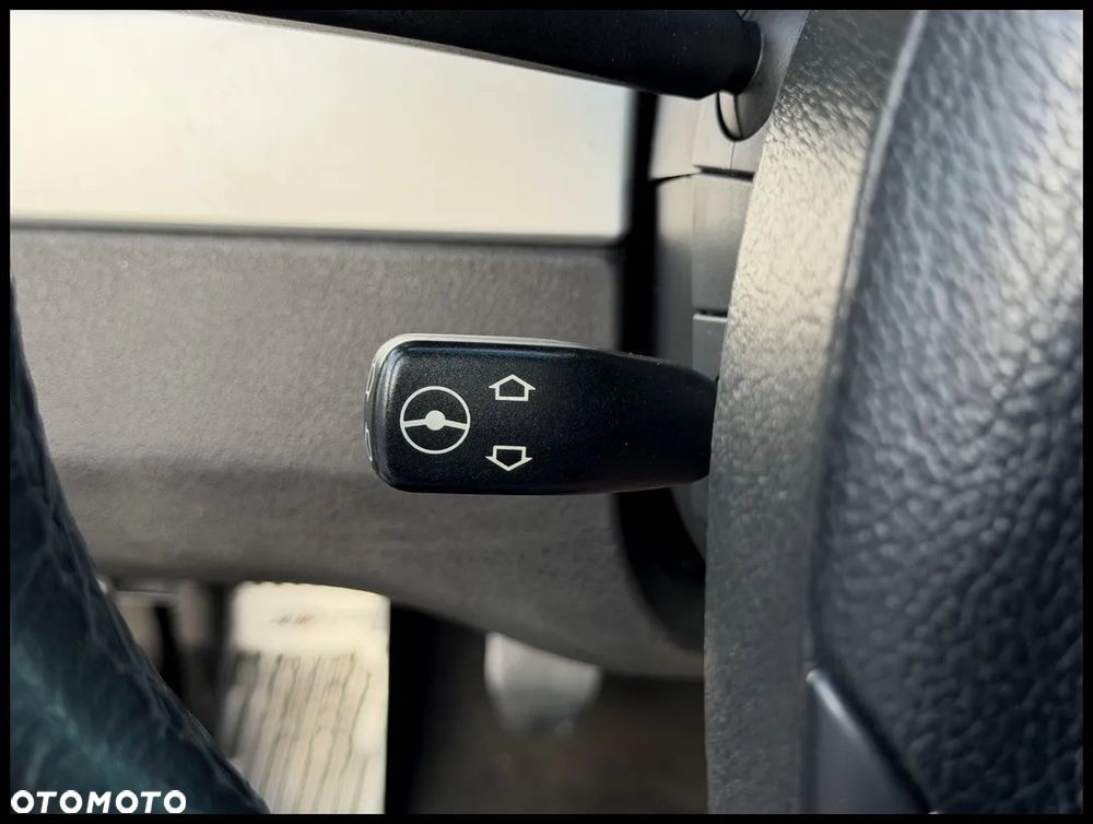 BMW Seria 5 - 32