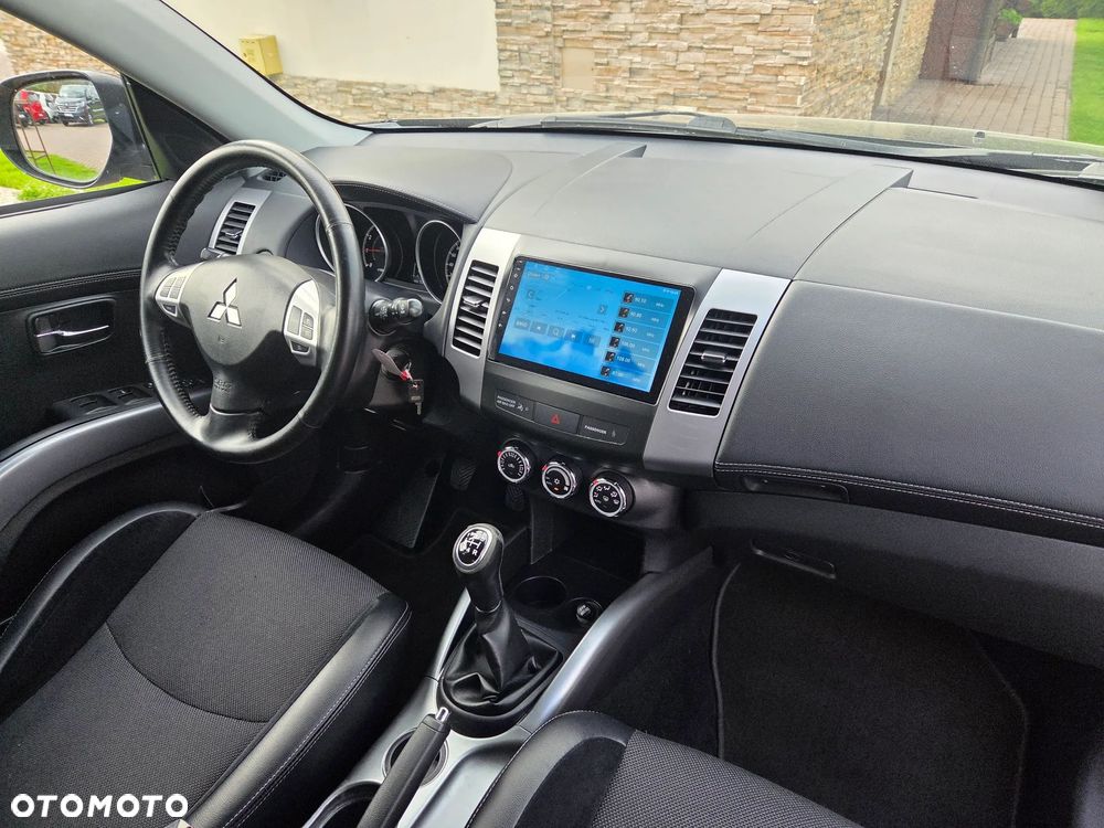 Mitsubishi Outlander - 7