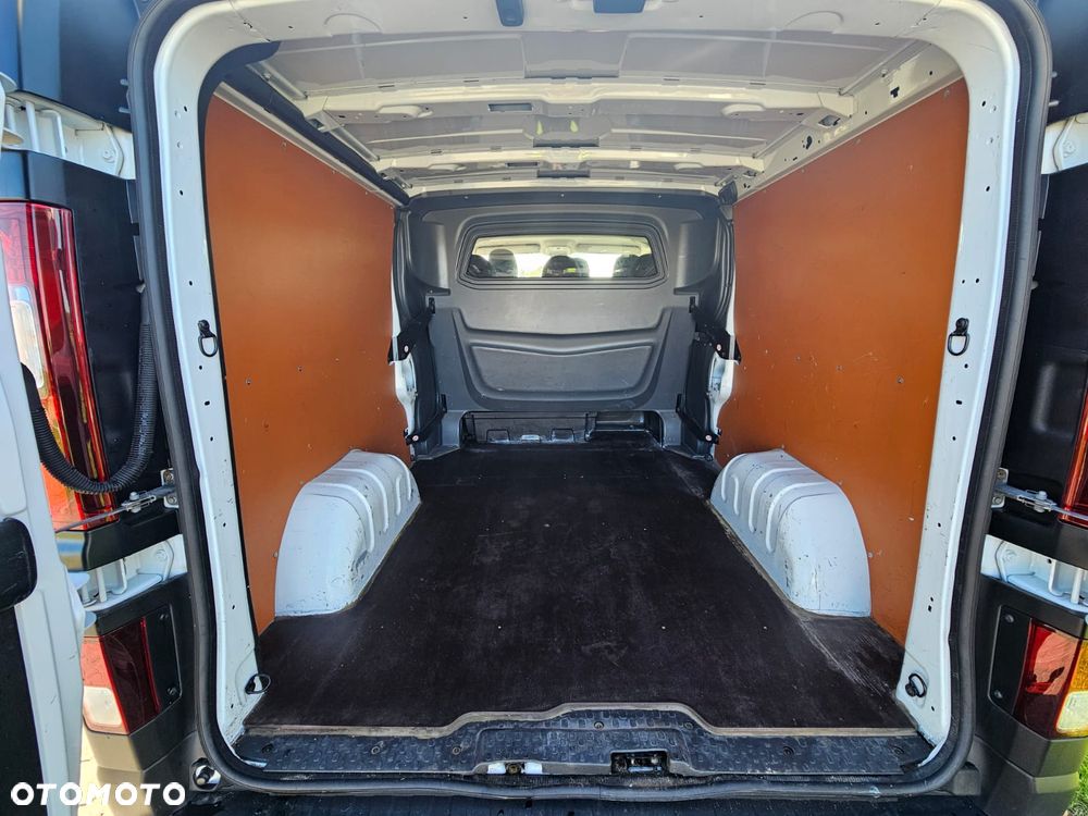Opel VIVARO - 16