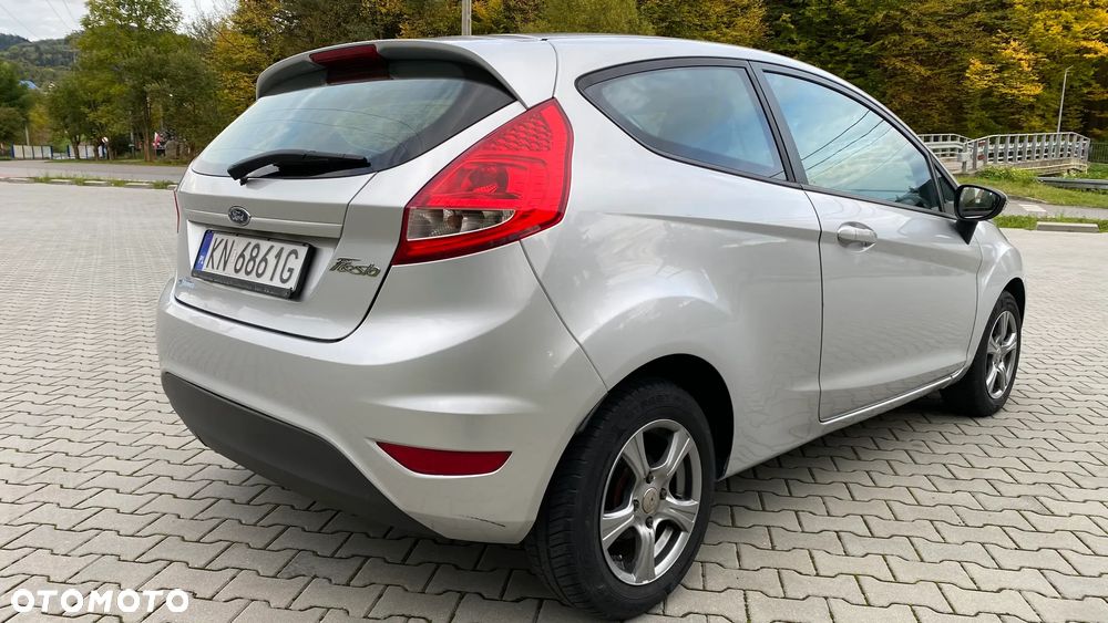 Ford Fiesta - 11