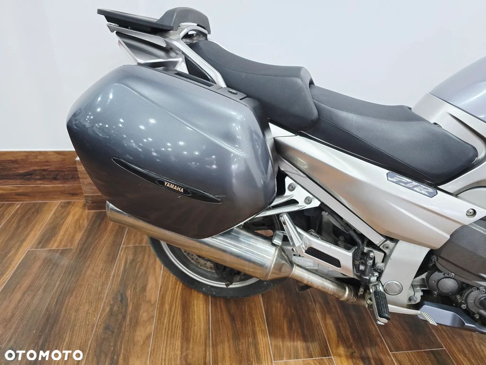 Yamaha FJR - 13