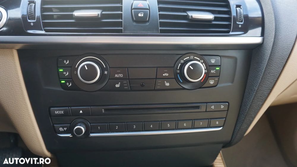BMW X3 xDrive28i Aut. Advantage - 27