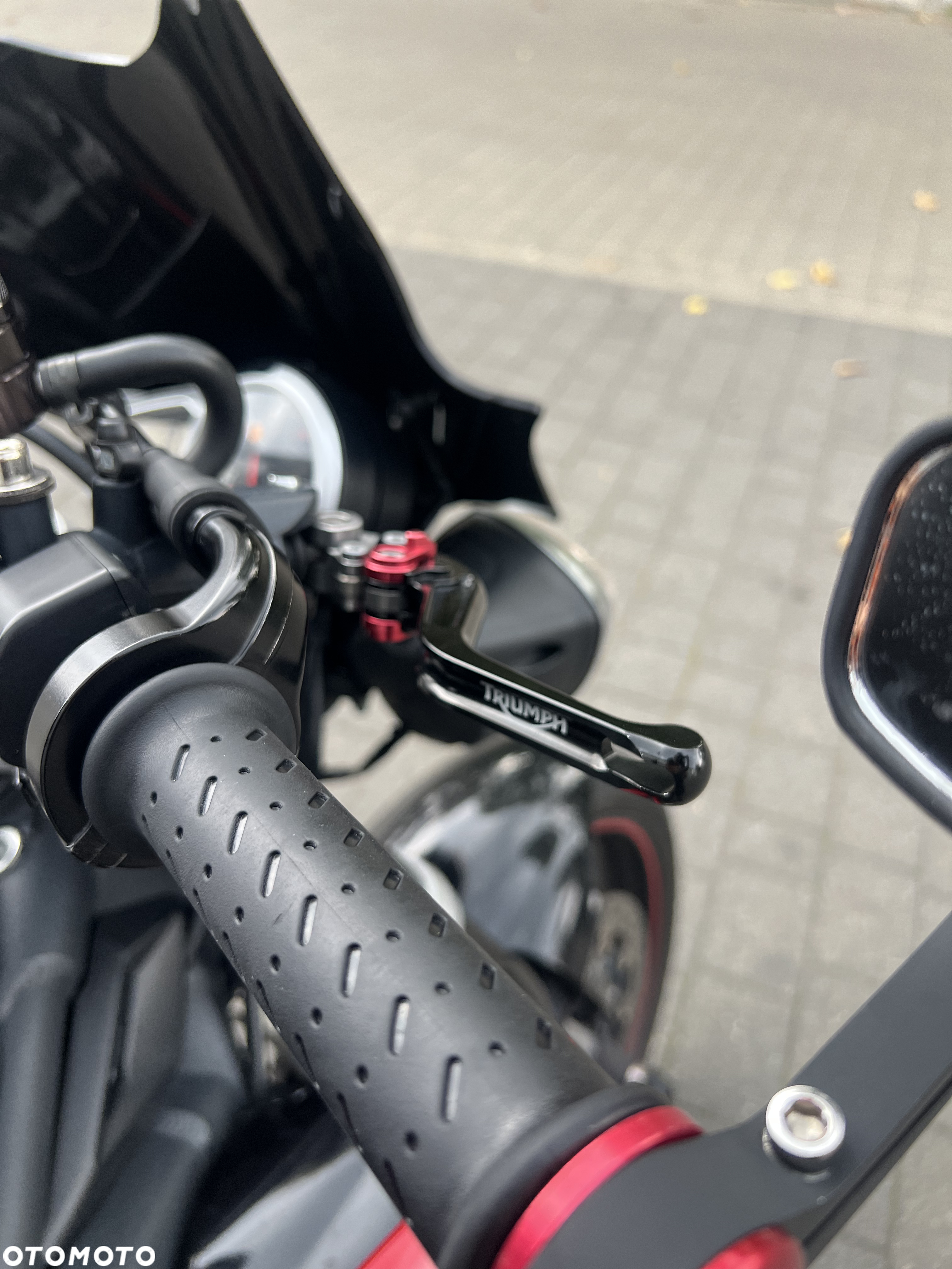 Triumph Street Triple - 7