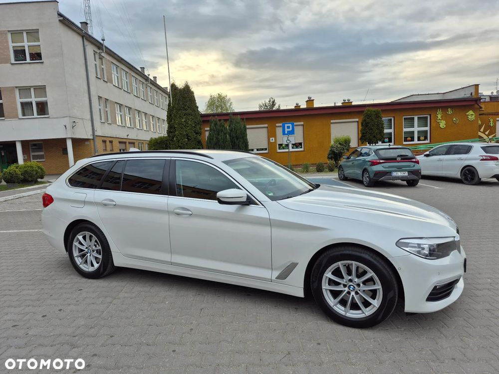 BMW Seria 5 520d xDrive Sport Line - 14