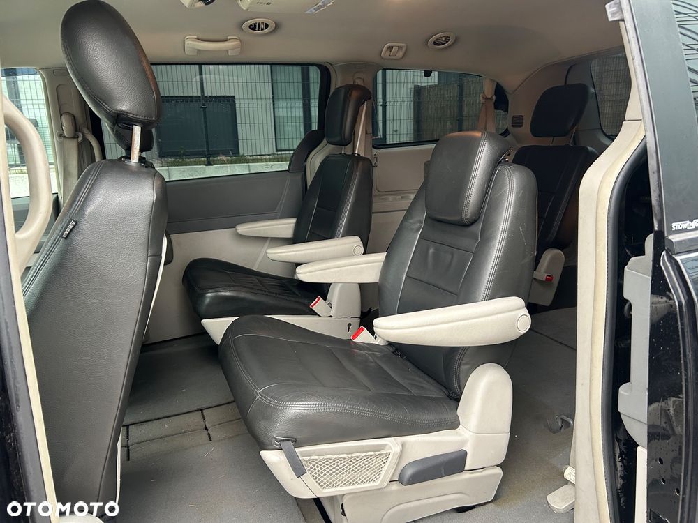 Chrysler Grand Voyager 3.8 V6 Limited - 17