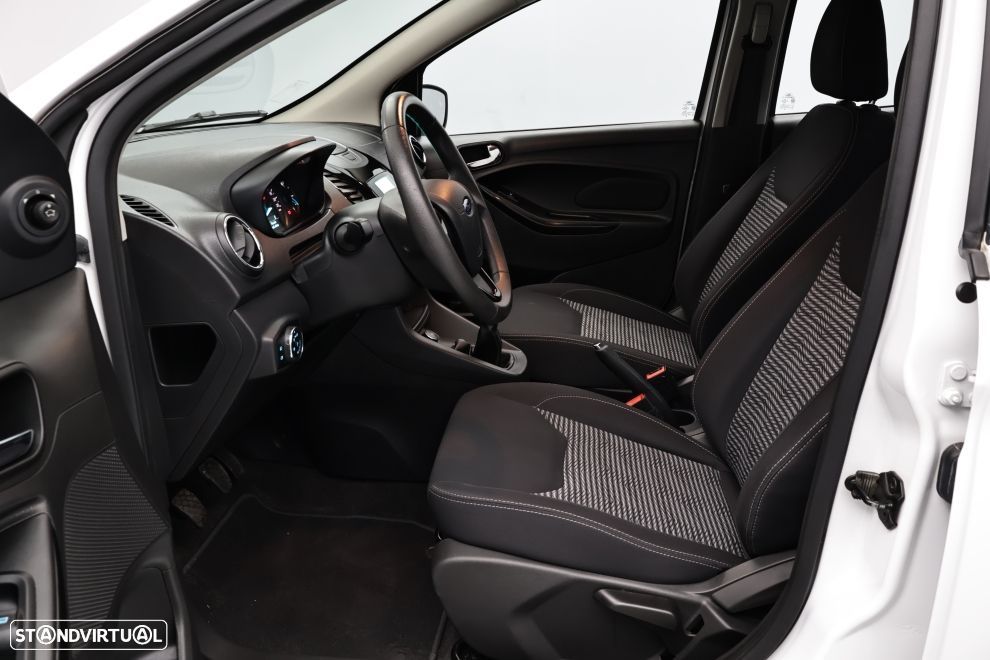 Ford KA+ 1.19 Ti-VCT White & Black Edition - 42