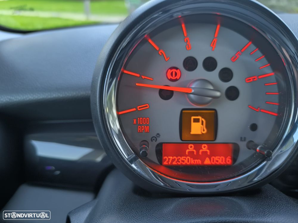 MINI 3 Portas Cooper D - 10