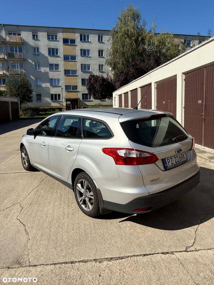 Ford Focus - 8