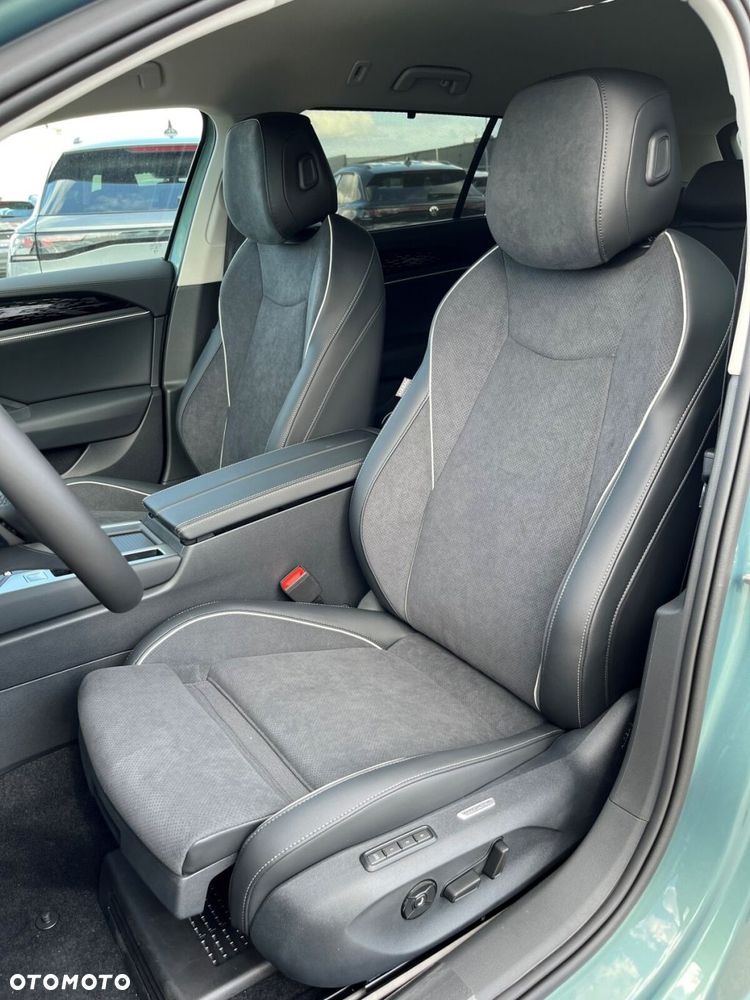 Volkswagen Passat Variant 1.5 TSI ACT mHEV Elegance DSG - 9