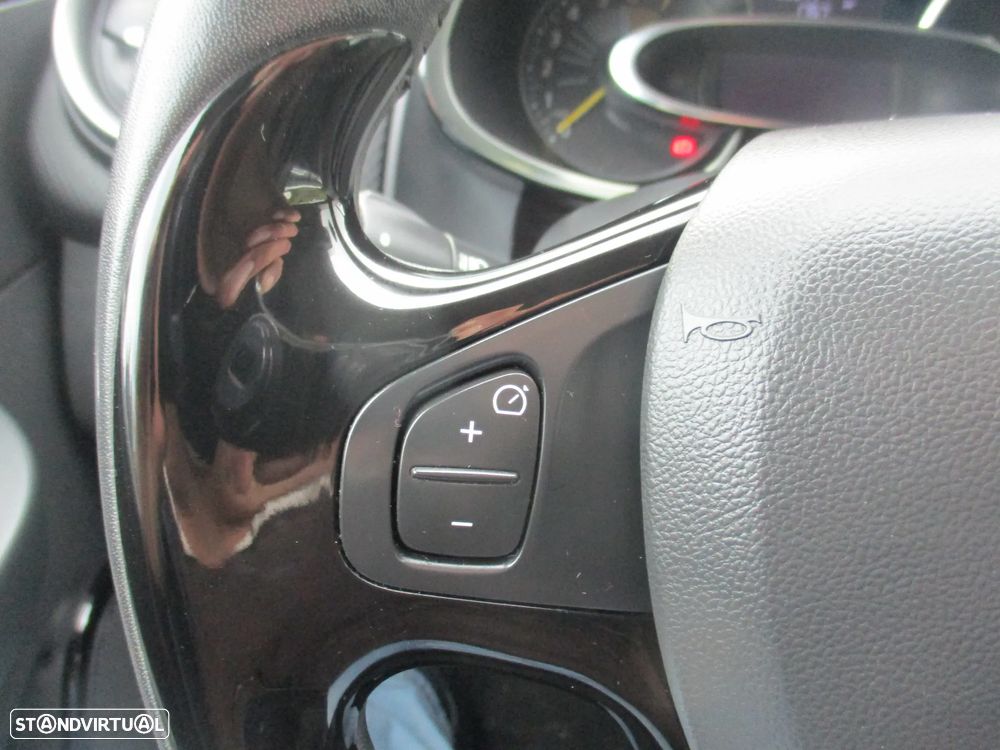 Renault Clio 0.9 TCe Limited - 18