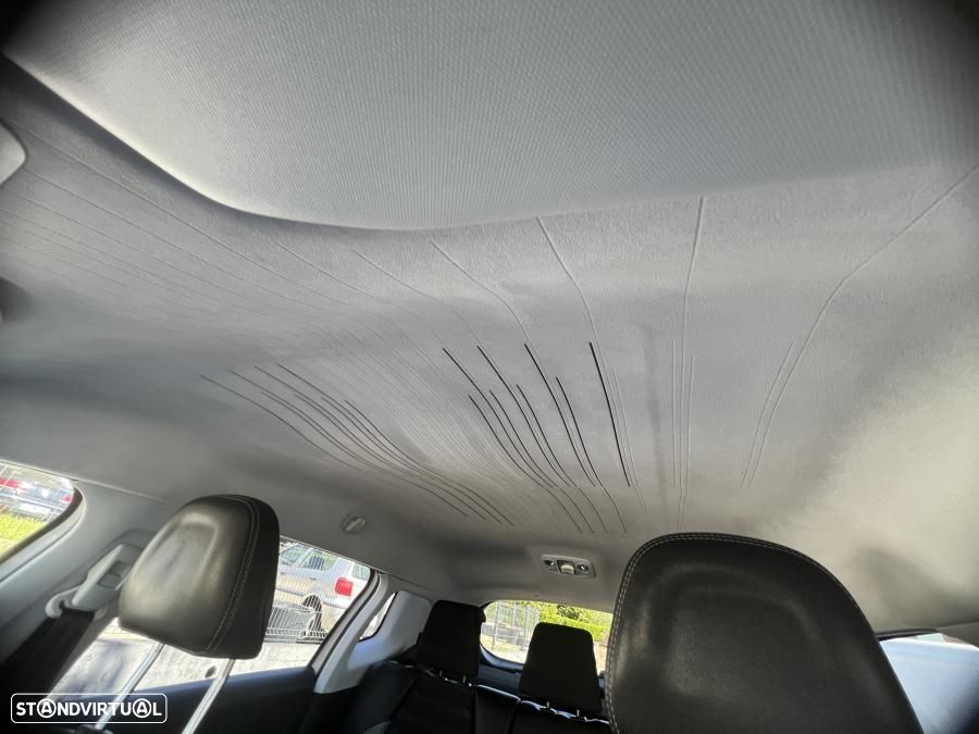 Peugeot 2008 1.6 e-HDi Allure - 22