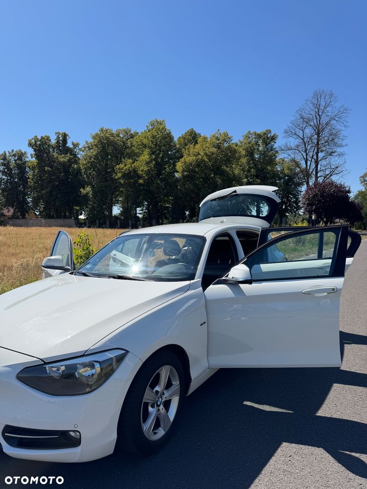 BMW Seria 1 116i Sport Line - 3
