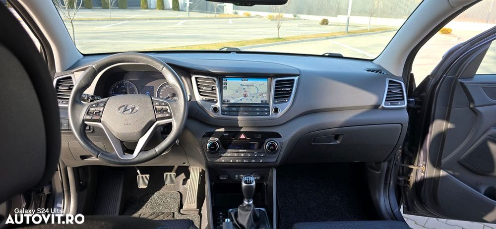 Hyundai Tucson 2.0 CRDI 4WD Advantage - 4