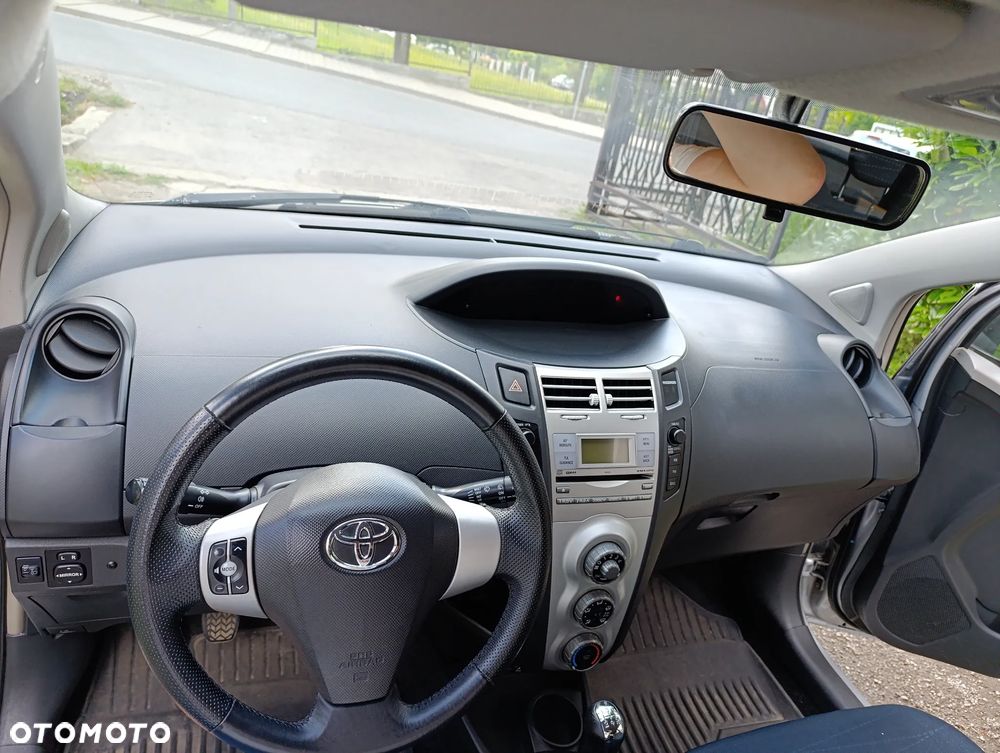 Toyota Yaris 1.3 Luna A/C - 18