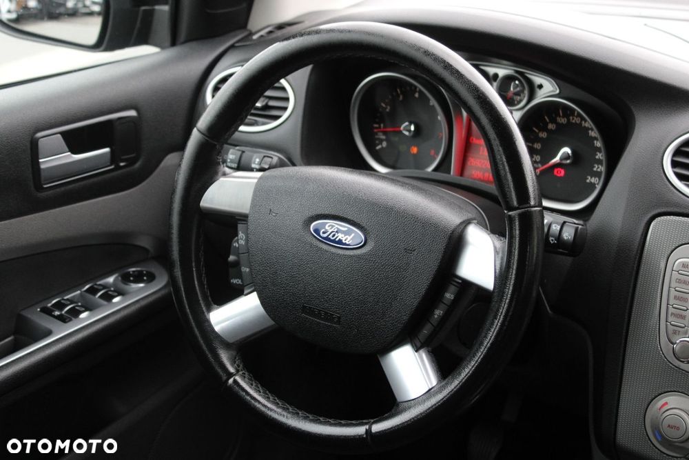 Ford Focus - 24