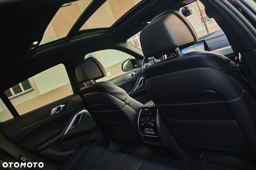 BMW X6M M50d - 30