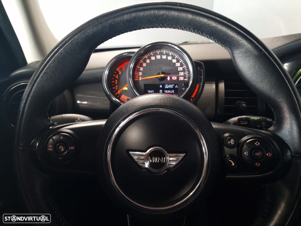 MINI 5 Portas Cooper D - 27