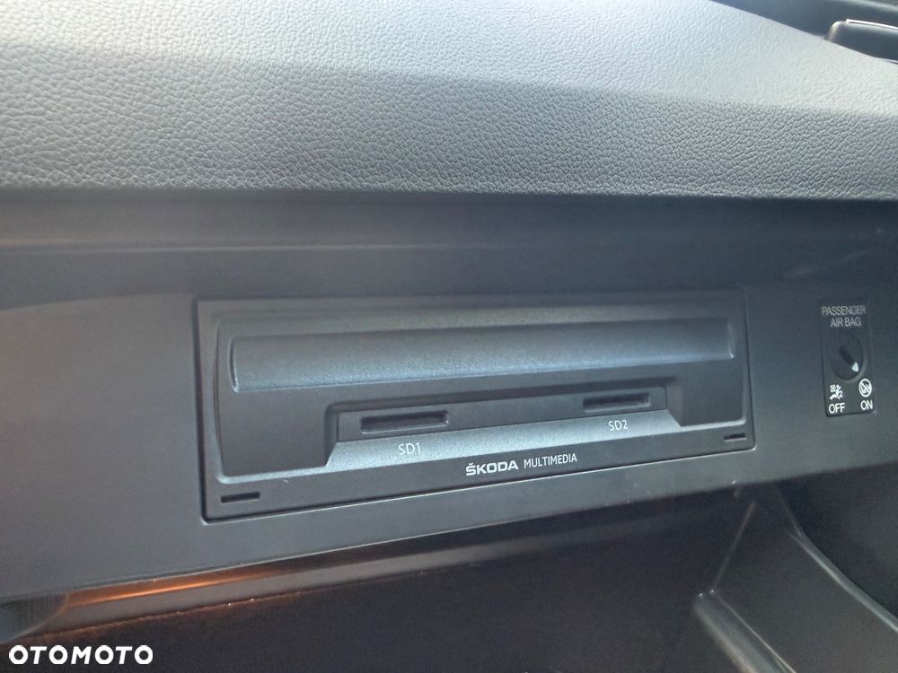 Skoda Octavia 2.0 TDI Premium Edition - 20